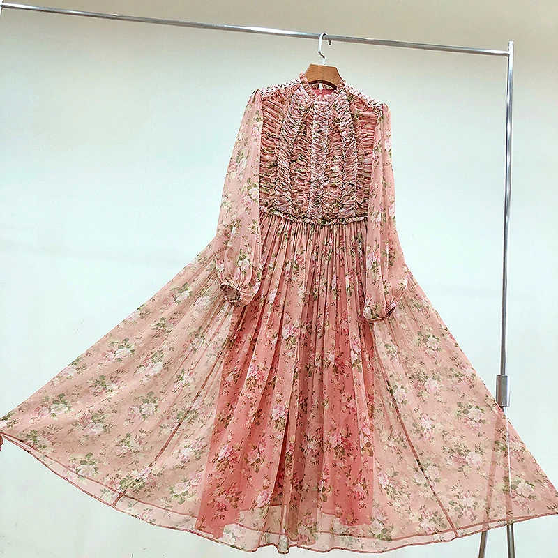 Bloemen Zijden Jurken 2019 Herfst Nieuwe Vakantie Stijl Ruches Standed Kraag Lange Mouw Roze Crinkle Zijde Elegante Designer Jurk Bloemen Zijden Jurken 2019 Herfst Nieuwe Vakantie Stijl Ruches Standed Kraag Lange Mouw Roze Crinkle Zijde Elegante Designer Jurk