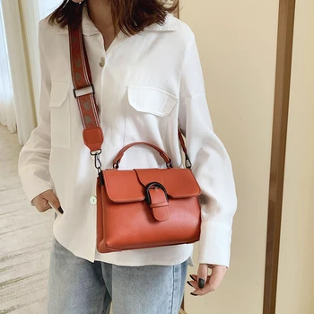 

Women's bag 2020 new elegant handbag simple atmosphere single shoulder messenger bag wide shoulder strap envelope bag brown main