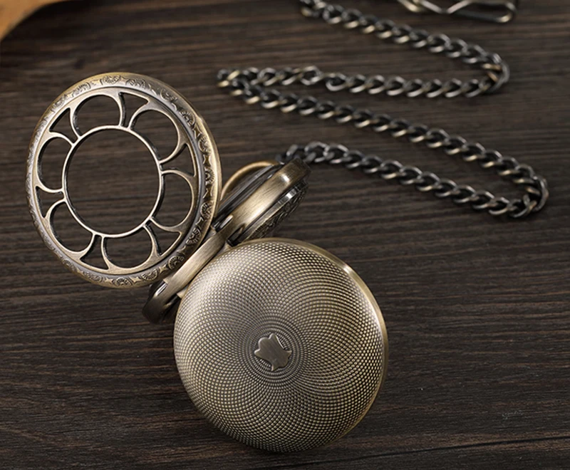 Mechanical Hand Winding Pocket Watches Man Clock Roman Numeral Dial Skeleton Mechanical Watch Men Clock With Fob Chain Gift Box