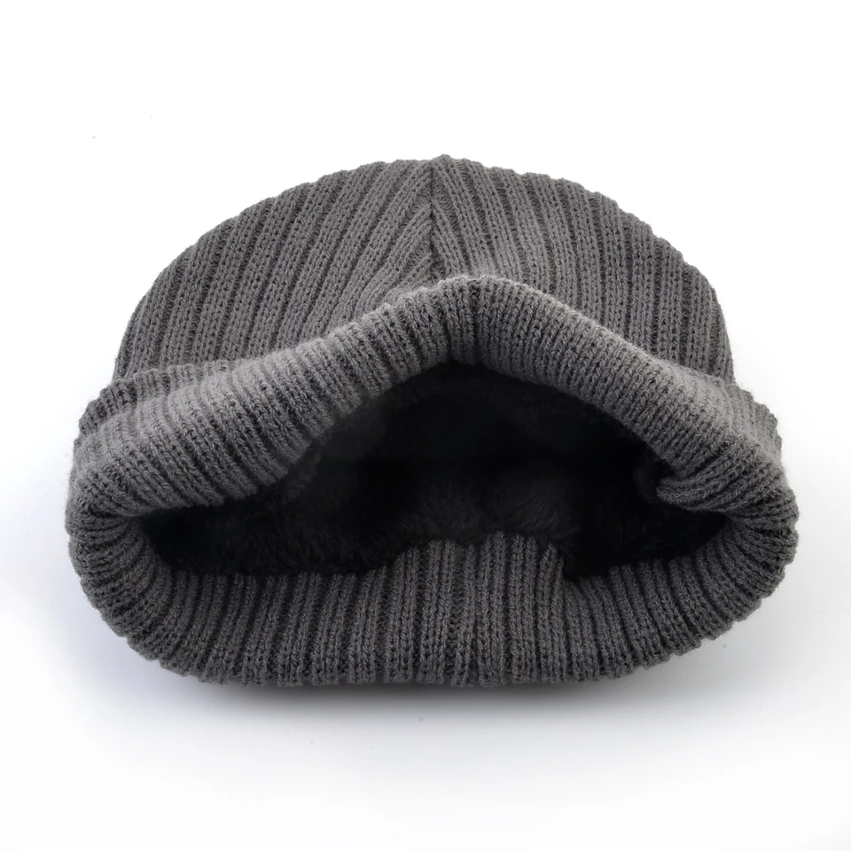 Comprare un cappello lavorato a maglia - Italia