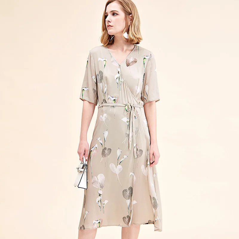 Beige Print Bloemen Zijden Jurken Vrouwen 2020 Zomer Lange Casual Kantoor Werk Strand Boho Party Dress Plus Size Mode Slanke dropship Beige Print Bloemen Zijden Jurken Vrouwen 2020 Zomer Lange Casual Kantoor Werk Strand Boho Party Dress Plus Size Mode Slanke dropship
