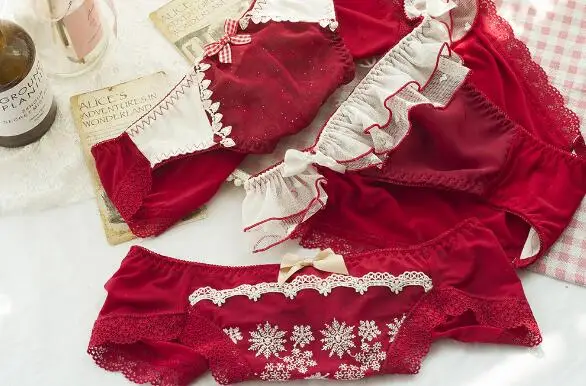 Новое поступление M L XL красные модные сексуальные кружевные трусики в стиле Лолиты на Рождество, праздник, день рождения короткое нижнее белье WP624