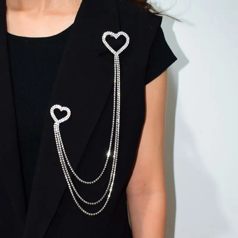 

2019 new shiny Rhinestone Brooches For Women Two heart shapes Silver Tassel Chain Crystal pins and brooches Fashion jewelry