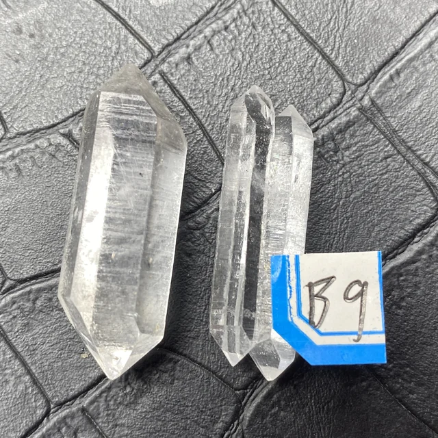 Natural Himalayan Crystal Backbone Raw stone mineral specimen energy healing obelisk B9     12g