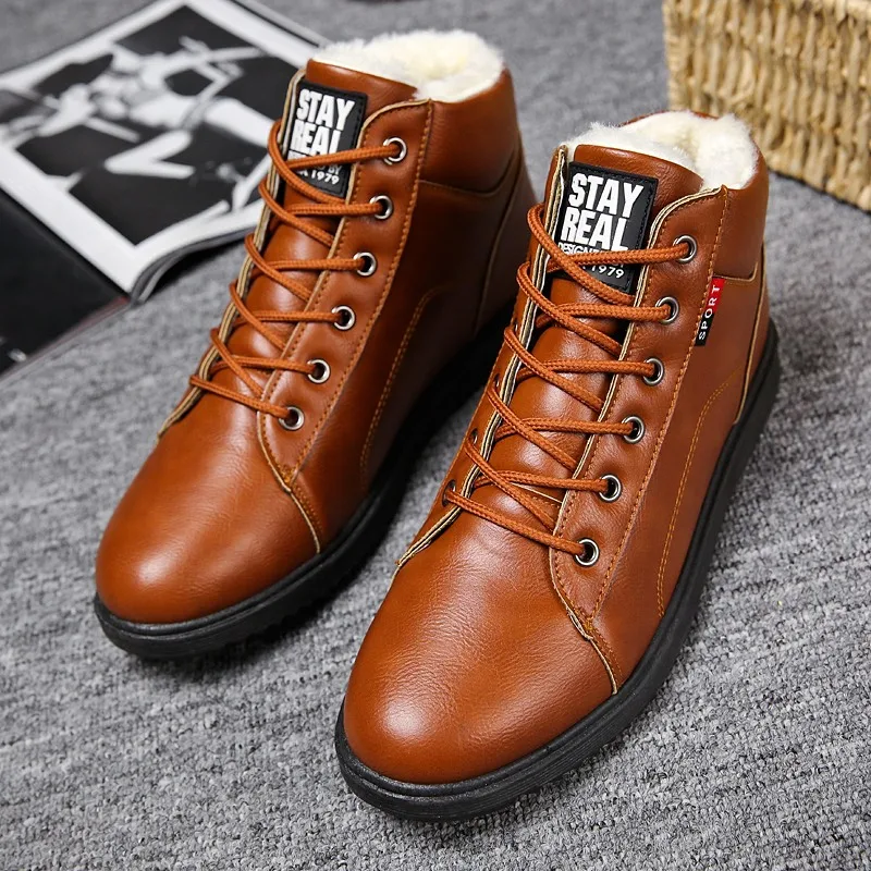 

2019 winter new trend men's boots rain and snow noodles plus velvet comfortable warm inside sturdy sole short tube men's boots