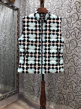 

2020 Early Autumn New Women's Small Stand Collar Polka Dot Pattern Small Flower Color Matching Sleeveless Vest All-match 820