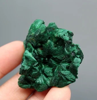 

46g Natural beautiful Radial shape malachite mineral specimen crystal Stones and crystals Healing crystal