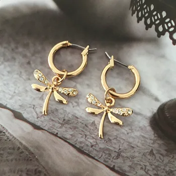 

Sweet Insect Gold Color Plating Clear Stone Inserted Flydragon Charm Drop Earrings For Women Lovely Gilr's Accessory