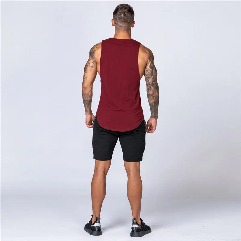Брендовые спортивные залы тренировка Singlet новая одежда без рукавов бодибилдинг фитнес Мужская майка с капюшоном Мужские стринги майка Топы рубашка
