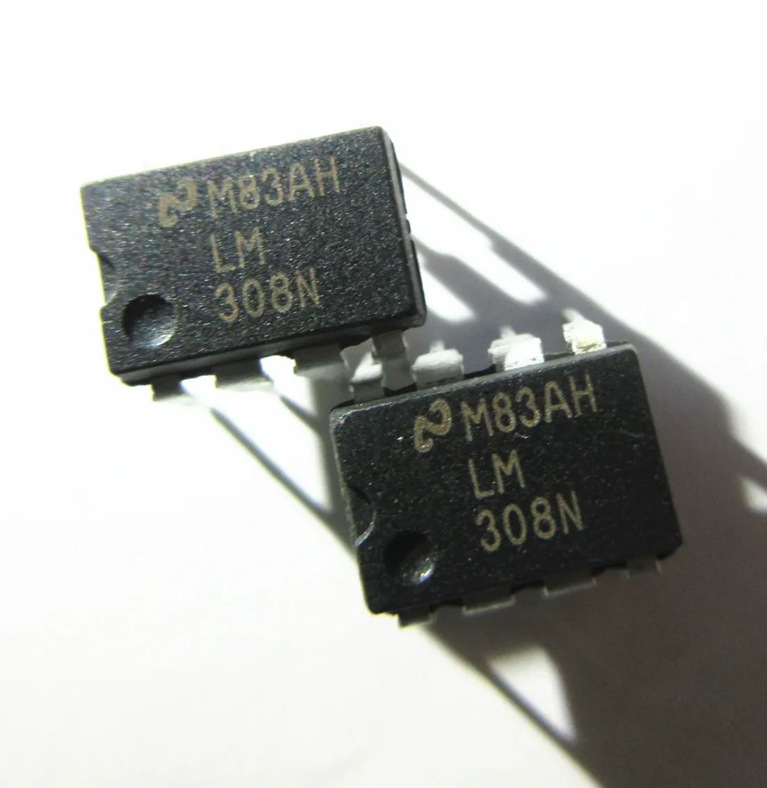 10 шт в упаковке, новая LM308N LM308AN DIP-8 LM308
