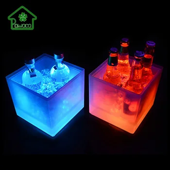 

Multicolor 3.5L Square Ice Bucket LED Color Changing Double Layer Champagne Wine Beer Drinks Cooler Kitchen Bar Party Ice Bucket