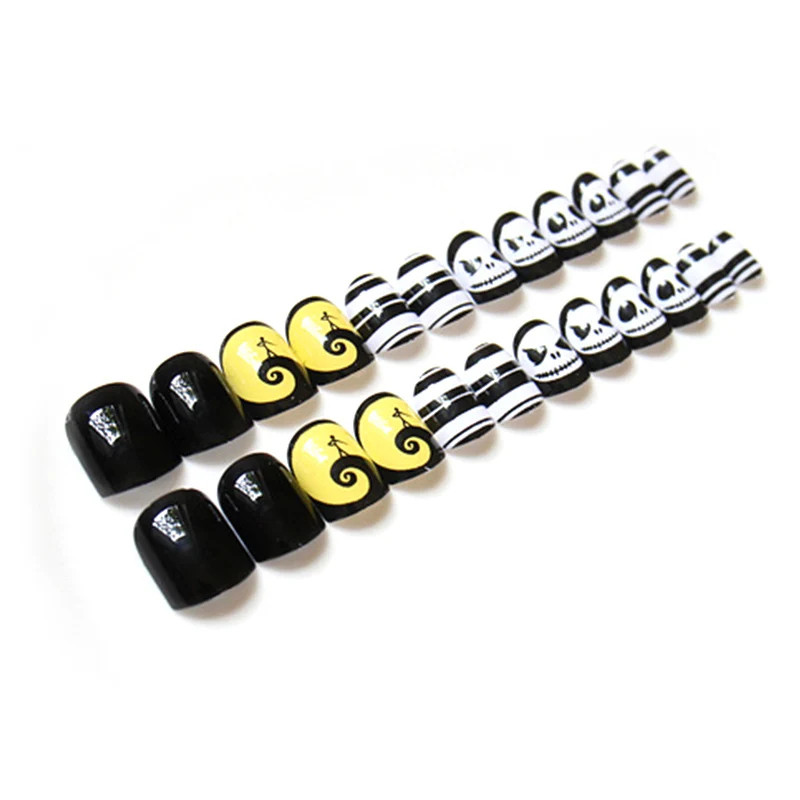 24Pcs Fashion Halloween yellow Moon press on nails for kids Black and White Punk Skull Short false nails for children with glue