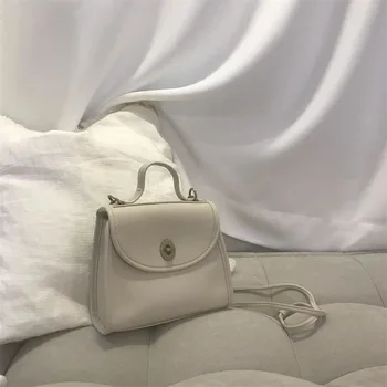 

2020 new women's handbag spring and summer fashion Korean version of the wild summer handbag retro temperament ladies bag