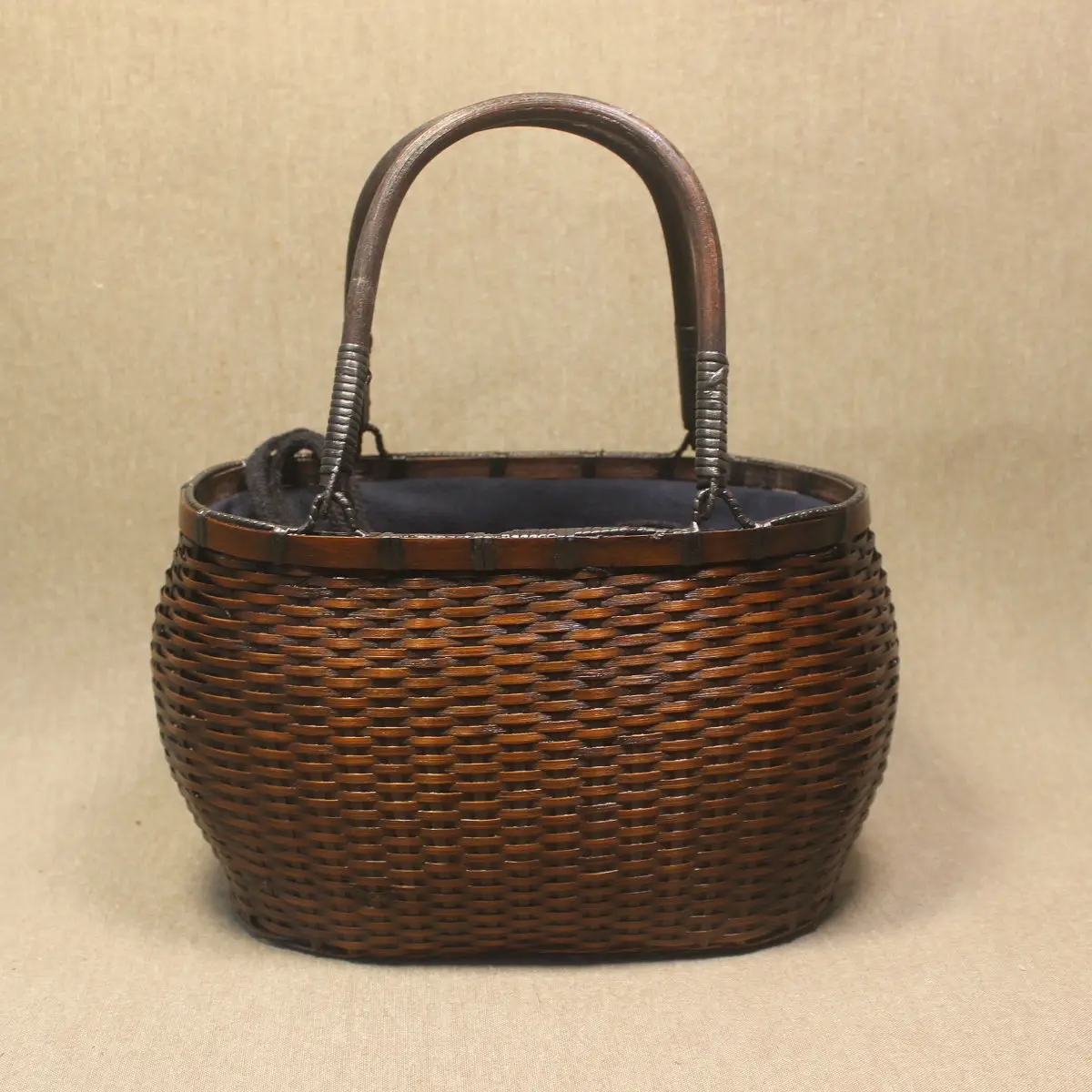 

Japanese Handmade Bamboo Woven Bag Women's Hand-held Beach Bag Retro Made Old Bamboo Storage Basket Handicraft Travel Tote