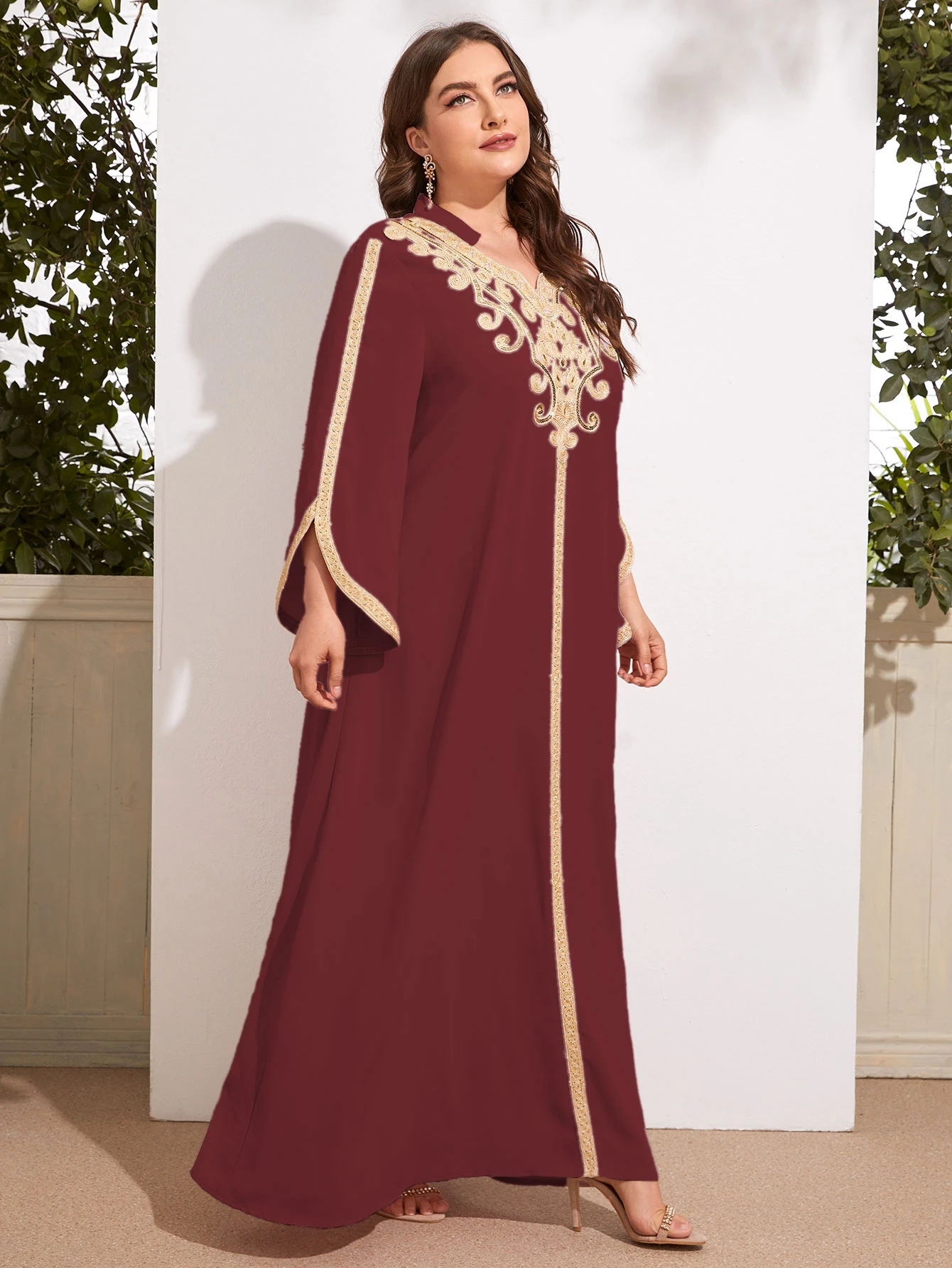 2021 Autumn Women's Plus Size Ankle Length Wine Red Color New Party Abaya With Gold Ribbon Solid Abaya