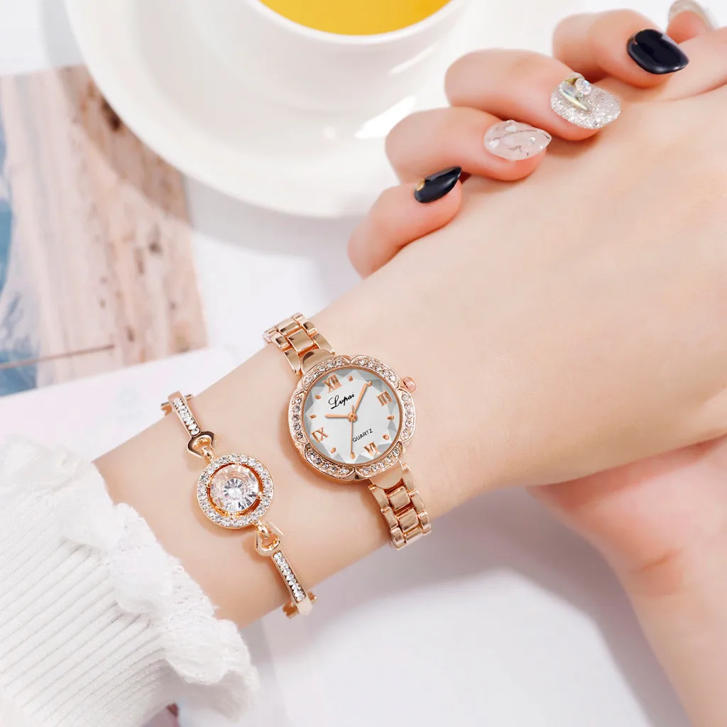 Wristwatch Women Small And Delicate European Beauty Simple Casual Fashion Bracelet Watch Suit relogio feminino часы женские