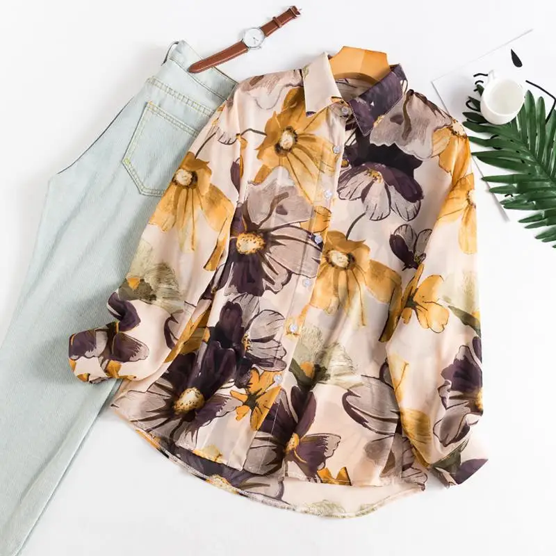 

Autumn New Retro Collar Oil Painting Rhubarb Flower Print Loose Long Sleeve Shirt Women