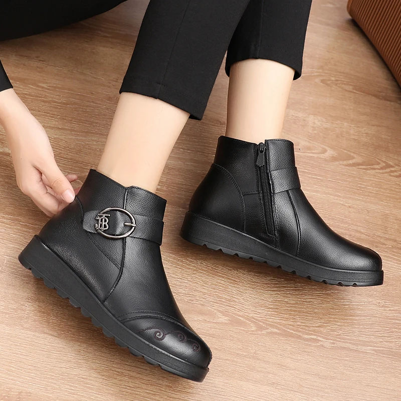 

2020 Genuine Leather Old Warm Women's Winter Snow Ankle Soft Boots Non-Slip Side Zipper Slope Heel Mother Shoes Embroider Ladies