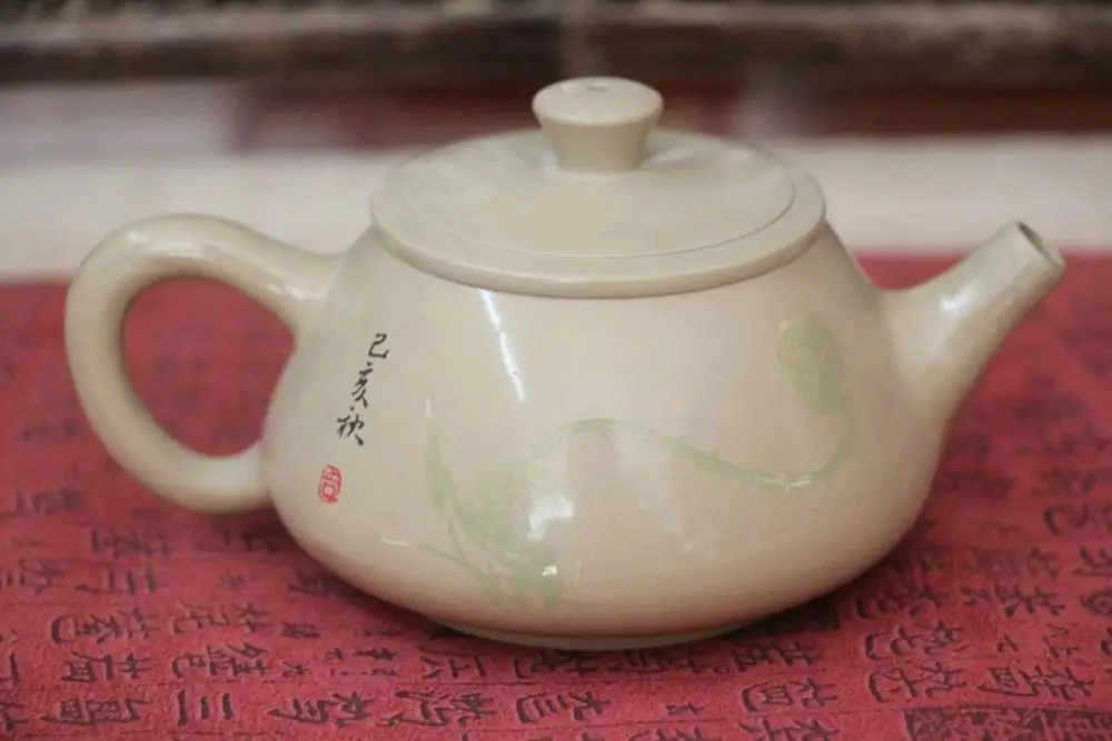 Jian shui ceramic tea pot for puer and black tea Shi Piao Hu из белой глины White Clay teapot number 1