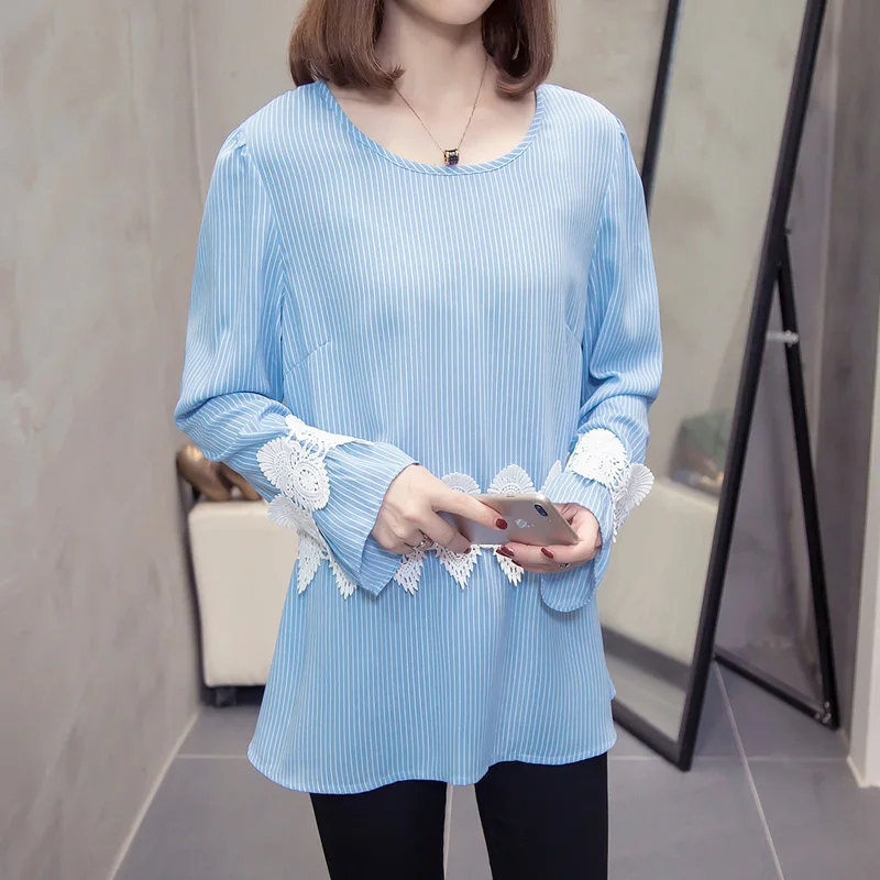 

Plus Size Blue Stripe Tops Blouses Women 2020 Autumn Trendy Loose Long Sleeve Lace Trim Korean Female Shirts Oversize Tunics