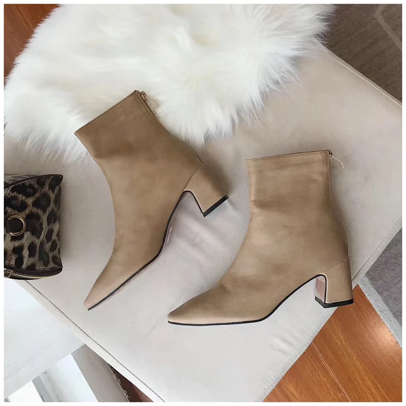 SUOJIALUN Winter Women Ankle Boots Inner Warm Plush Short Boot High Square Heel Zip Ladies Shoes Boots Bota Feminina - Цвет: beige