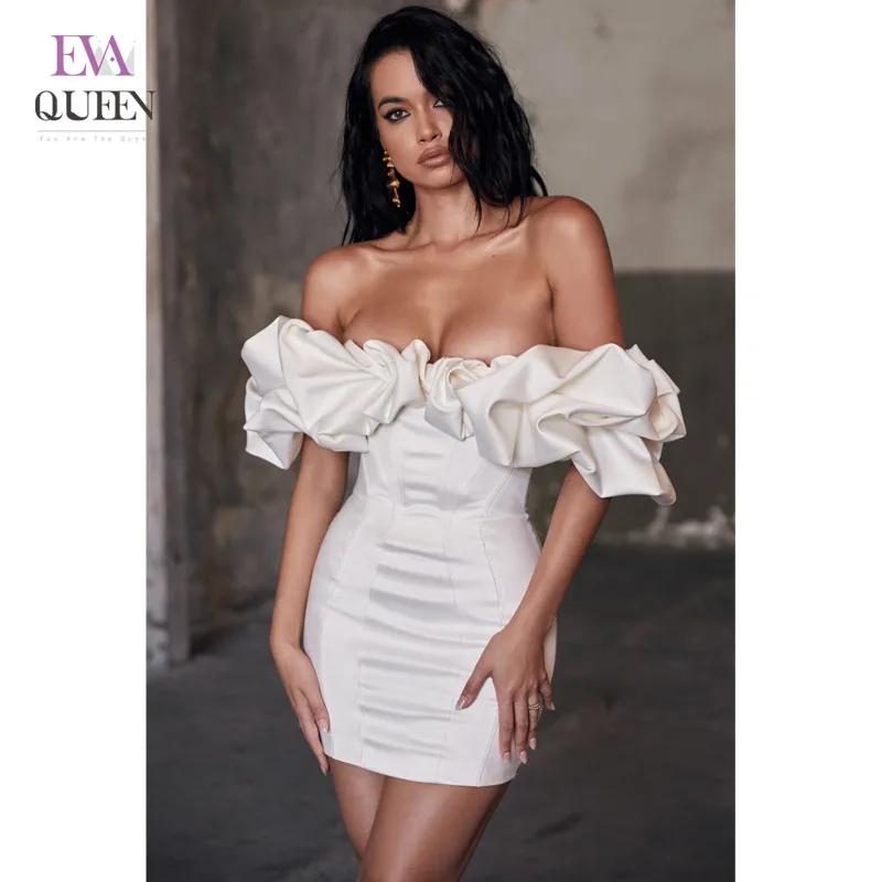 Женское мини-платье с открытыми плечами EvaQueen однотонное Белое Облегающее платье