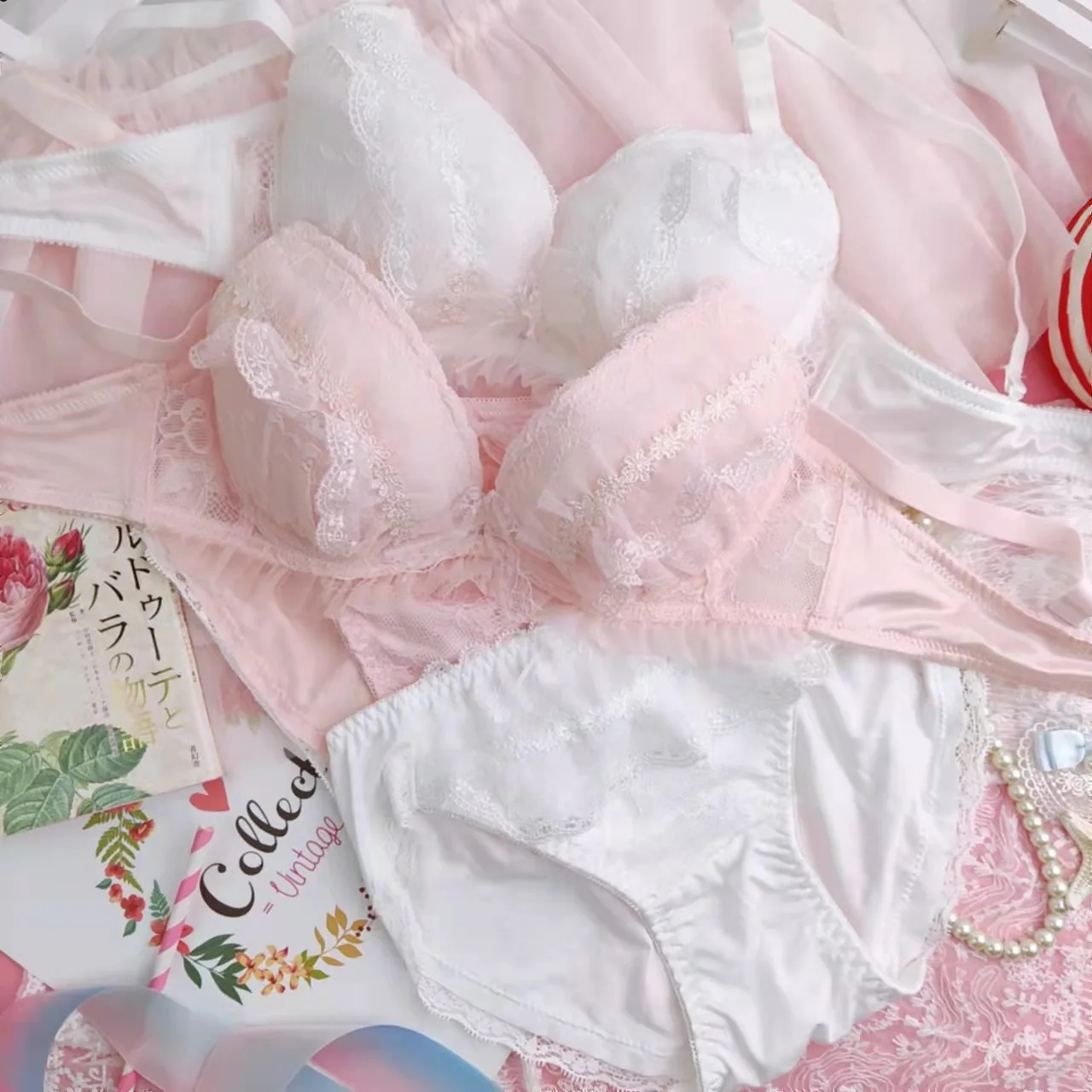 Japanese lace low heart bralette comfortable sweet and thin bra set with inserts for girls erotic lingerie with panties suit