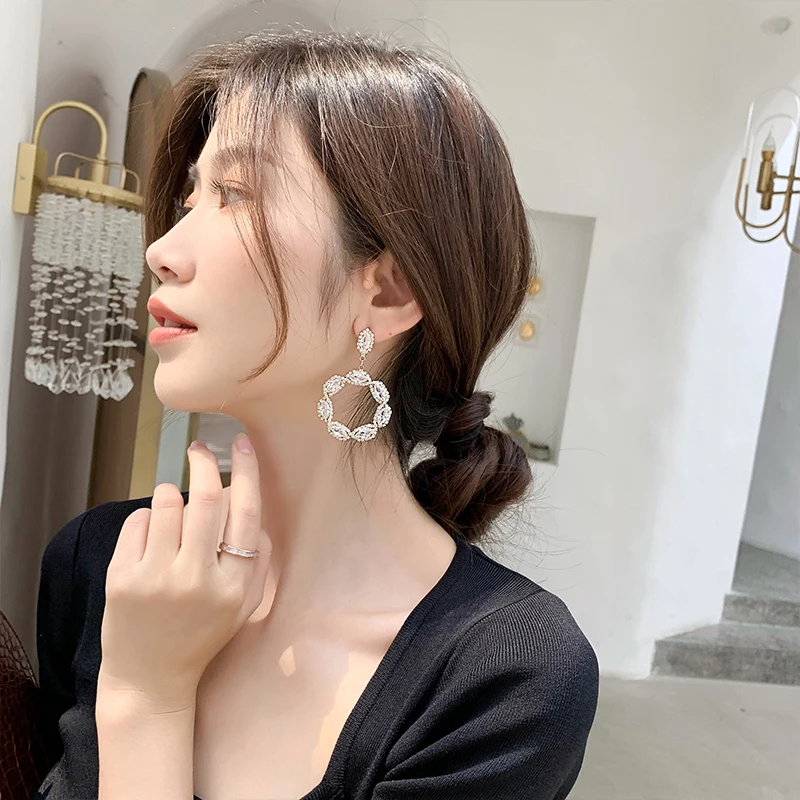 Korea hot new design fashion jewelry luxury full crystal round dangle earrings high-end wedding party earrings for women gift