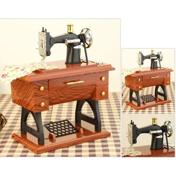 

Vintage Simulation Sewing Machine Music Box Musical Sewing Machine Mini Music Decoration Box Retro Treadle Sartorius Decoration(
