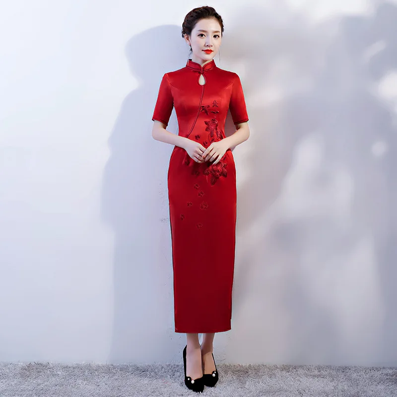 

Embroidery Qipao Vintage Mandarin Collar Qipao Novelty Slim Long Improved Cheongsam Vestidos Plus Size S-3XL