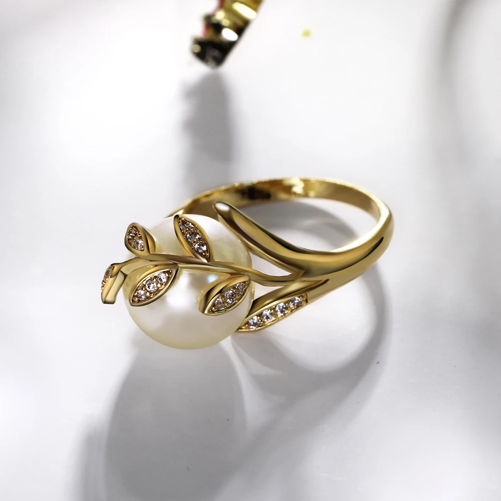 gold ring with pearl (4)