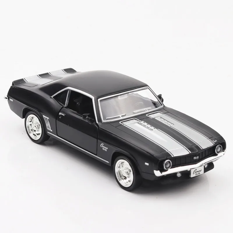 1:36 Chevrolet Comaro 1969 модель из сплава, имитация литого металла модель открывания двери, детские игрушки подарок на день рождения