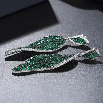 

Earring female retro zircon superflash Korean temperament Baoda atmosphere minimalist factory wholesale earrings DZ 4