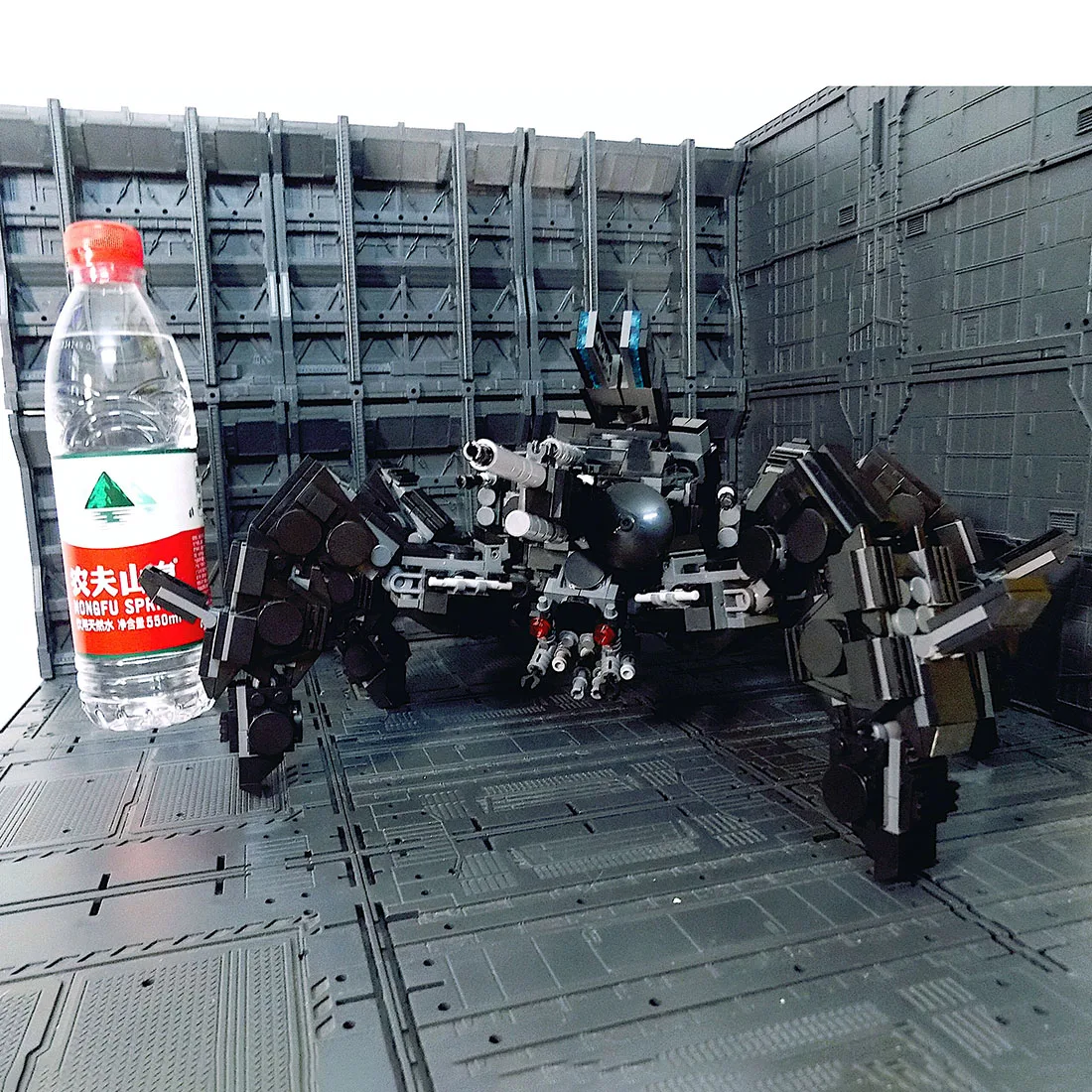 1470Pcs MOC многоногая модель Mecha Tarantula небольшие строительные блоки развивающая игрушка Подарочный набор на Рождество-черный