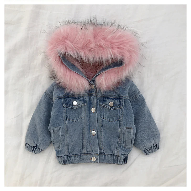Джинсовая куртка для маленьких девочек утепленная хлопковая детская осенне-зимняя Вельветовая куртка детская теплая верхняя одежда с меховым воротником и капюшоном, парки