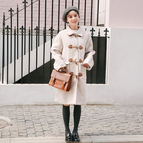 

New College Style Loose And Slender Pure Colour Retro Bullhorn Buckle Button Wool Coat With Long Medium Length Overcoat Trenchs