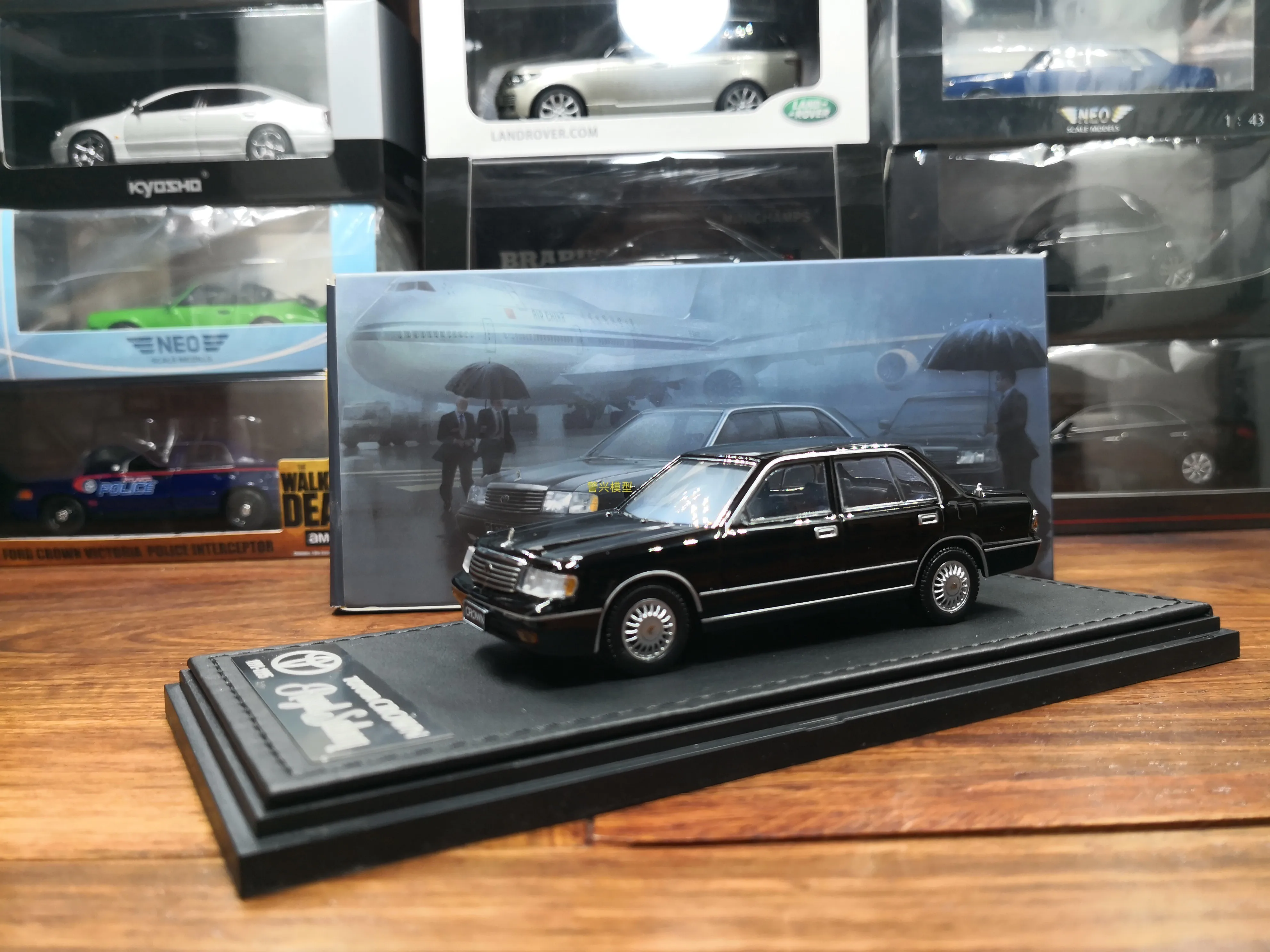 Литой металлический автомобиль в виде короны 1/43 дней|Наземный транспорт| |