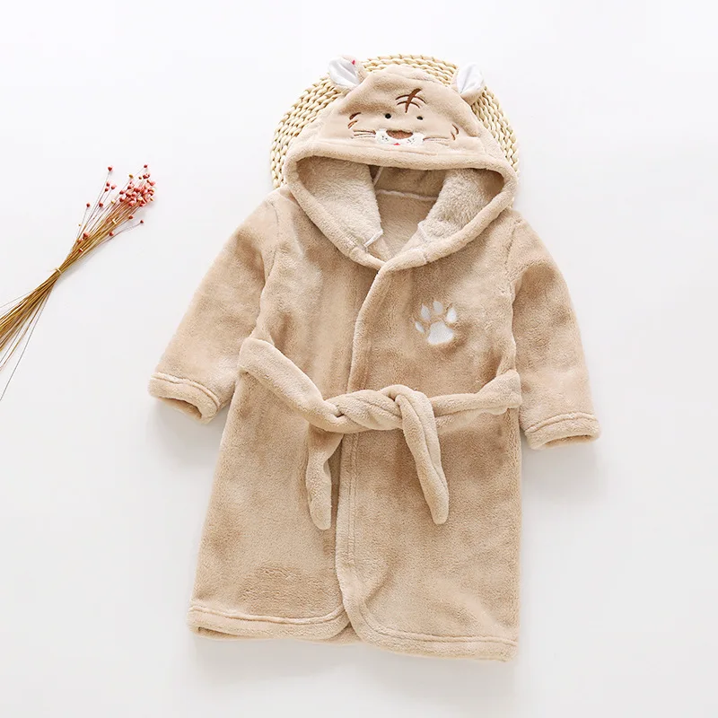 От 1 до 7 лет осенне-зимняя детская фланелевая одежда для сна с капюшоном Мягкий банный халат для малышей пижамы с рисунками пижамы для мальчиков и девочек