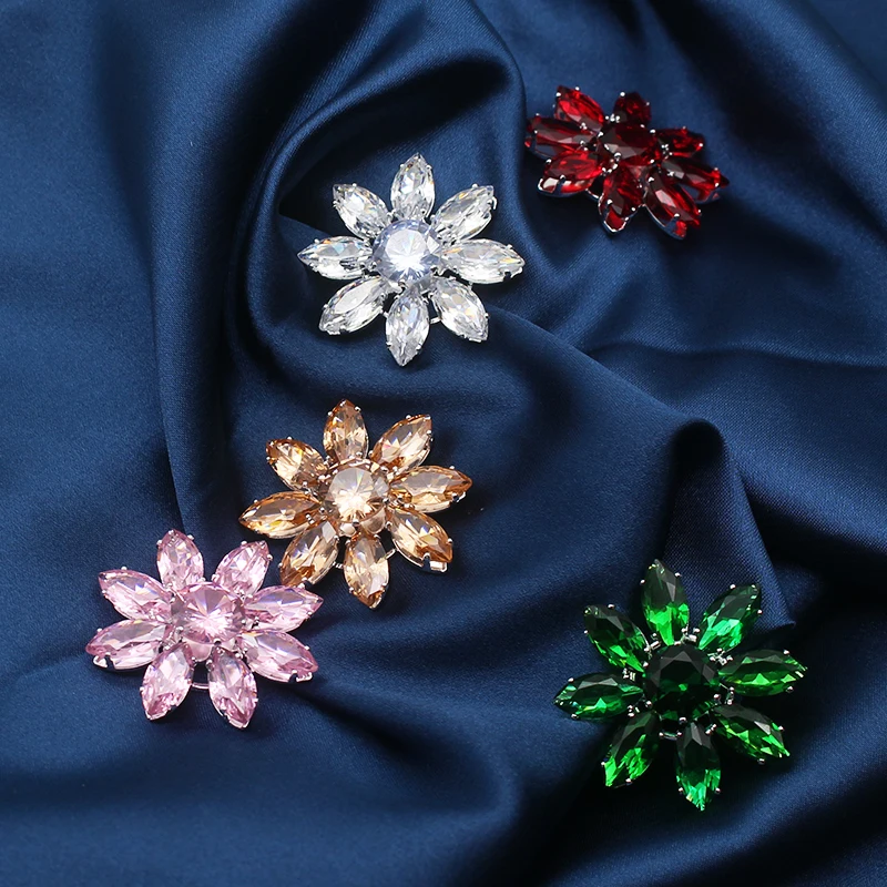

YWXINXI 3Pcs metal flower shiny zircon flat bottom clothing buckle, DIY handmade hair accessories clothing wedding wine bottle d