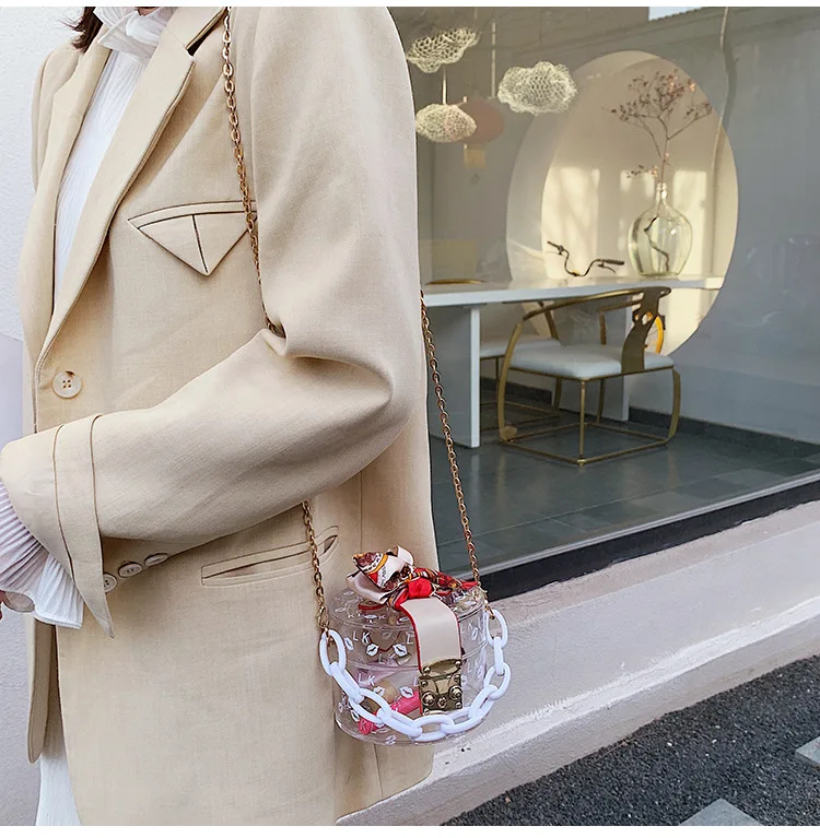 14141445833_254072948