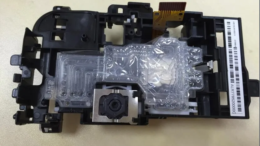 J100 J105 head 02