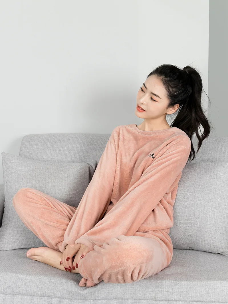 12100952447_1241320605