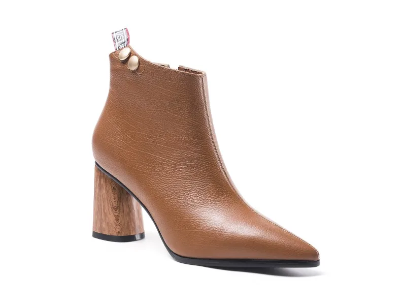 

LIDIAN HIGH QUALITY BROWN LEATHER LADY'S BOOTS POINTED TOE WOODEN HEELS