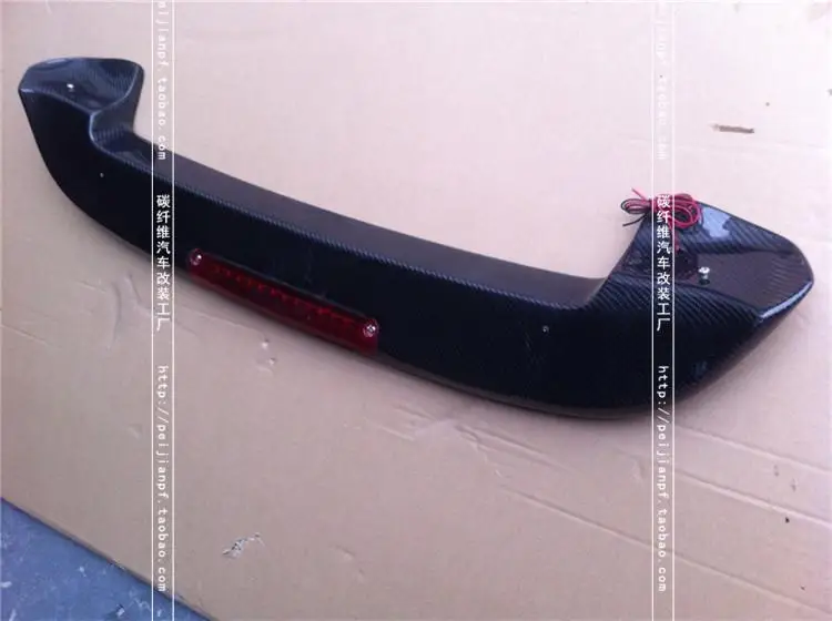 Подходит для Subaru Forester 2006-2008 Задний спойлер из углеродного волокна заднее крыло