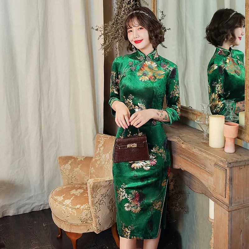 Chinese Dress Autumn Winter Cheongsam Stand Collar Fashion Velvet Chinese Traditional Dresses Qipao