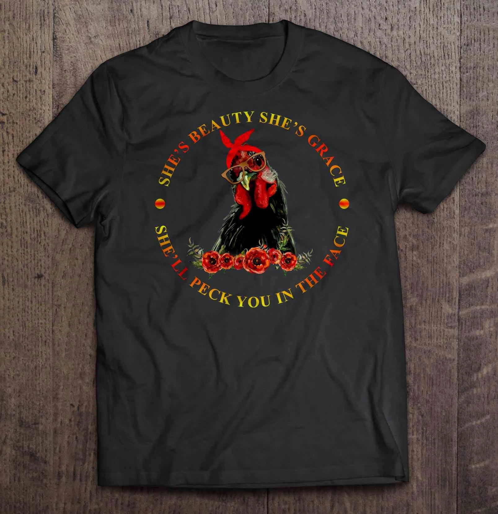 Мужская футболка She's Beauty Grace She'll Pick You In The Face бандана курица цветочный вариант