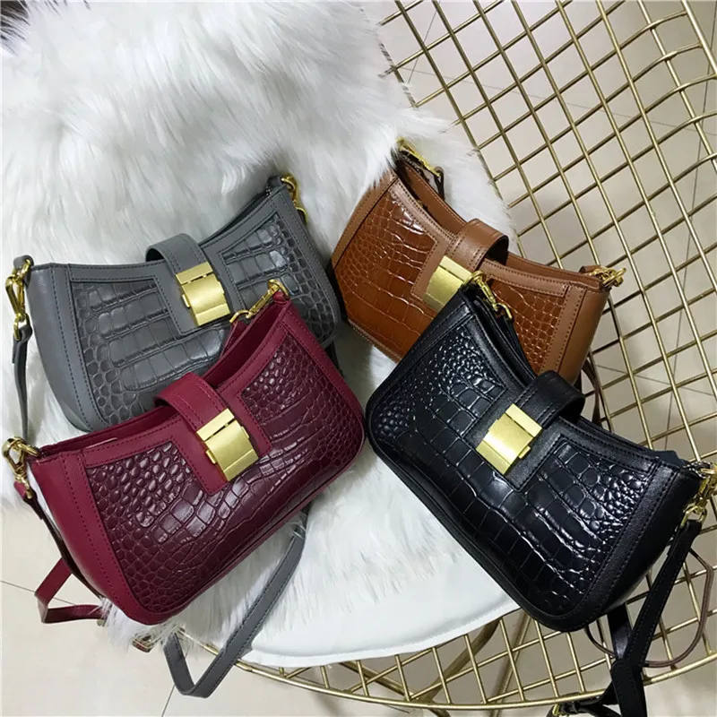 

Women Crocodile Pattern Cowhide Bags Messenger Bag Lady Genuine Leather Handbag Shoulder Zipper Party Fair Maiden Handbags