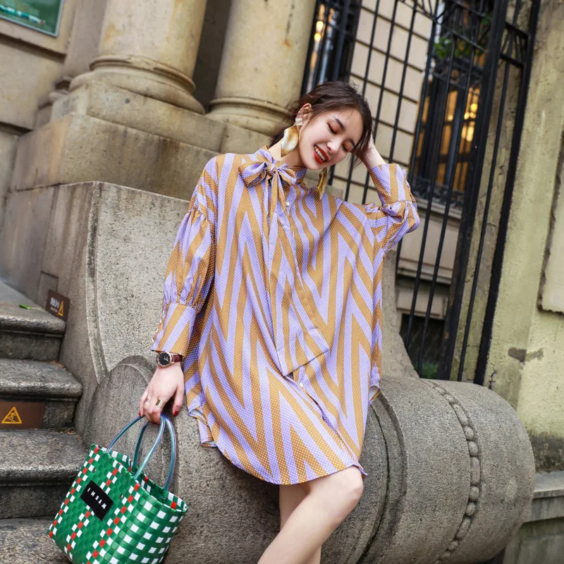 

LANMREM Rhombic Contrast Scarf Collar Lantern Long Sleeve Loose Plus Woman Dress Casual Simple Fashion 2019 Autumn New TV217