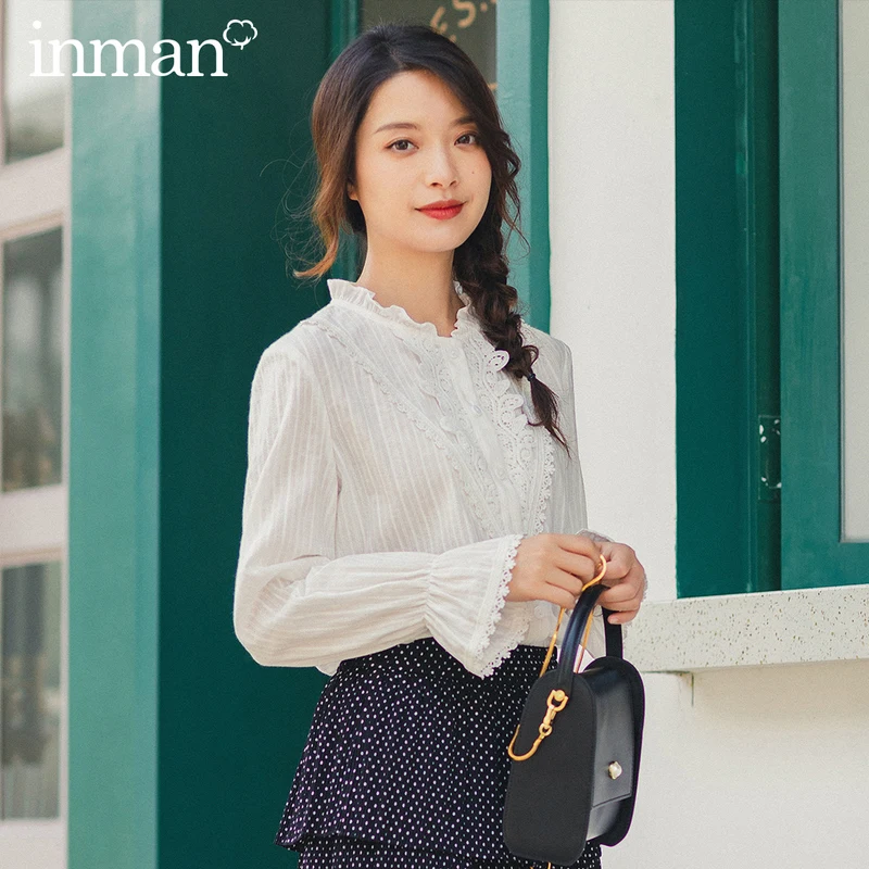 

INMAN 2020 Spring New Arrival Sweet Literary Style Stand Collar Flare Long Sleeve Embroidery Women Blouse