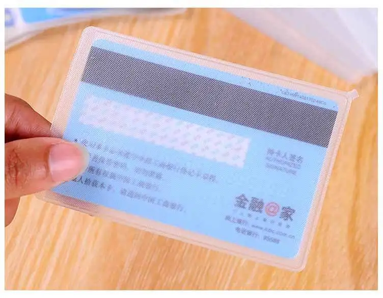 Tanie 10 sztuk/partia 60*93mm przezroczyste karty Protector rękawy posiadacz karty ID portfele kiesy sklep
